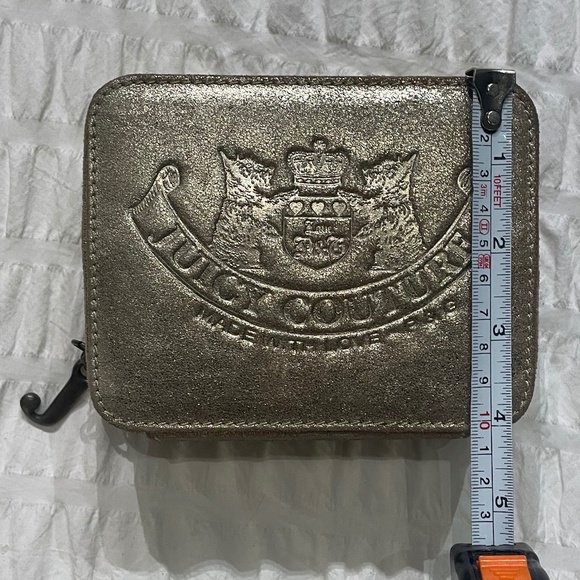 🌟 Vintage Juicy Couture Gold Jewelry Case | Travel Organizer | Like New - Picture 3 of 6